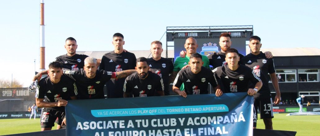 20250525_163634 Riestra en el Laza cumple años invicto