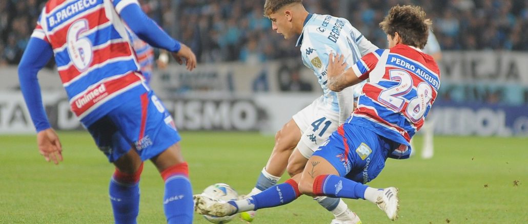 Racing lo ganó por Maravilla y acabó líder