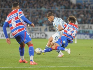 Racing lo ganó por Maravilla y acabó líder