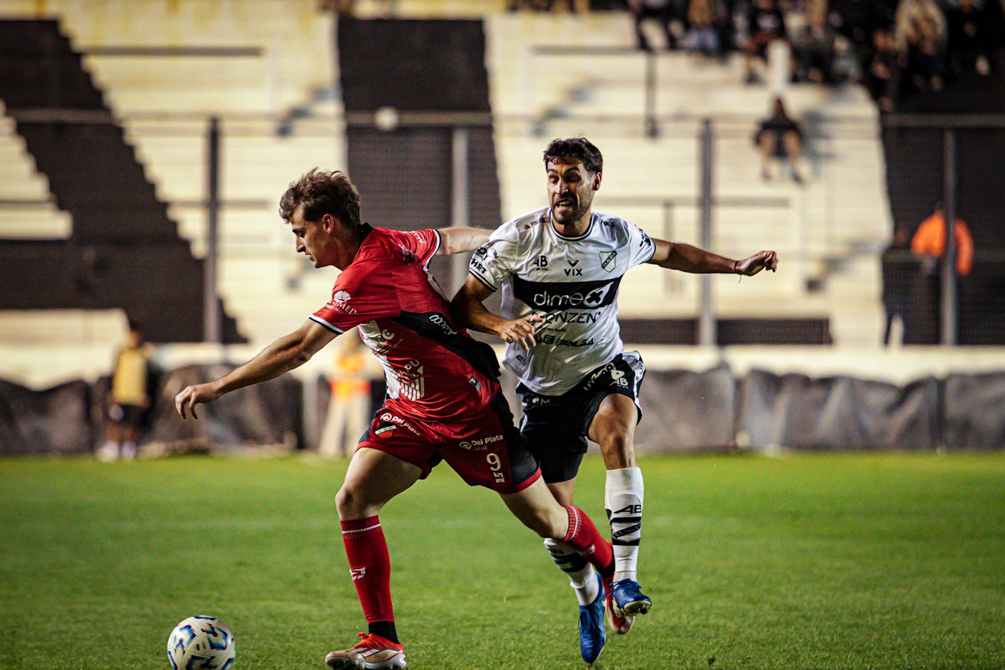 All Boys y Deportivo Maipú empataron en un pobre partido en Floresta