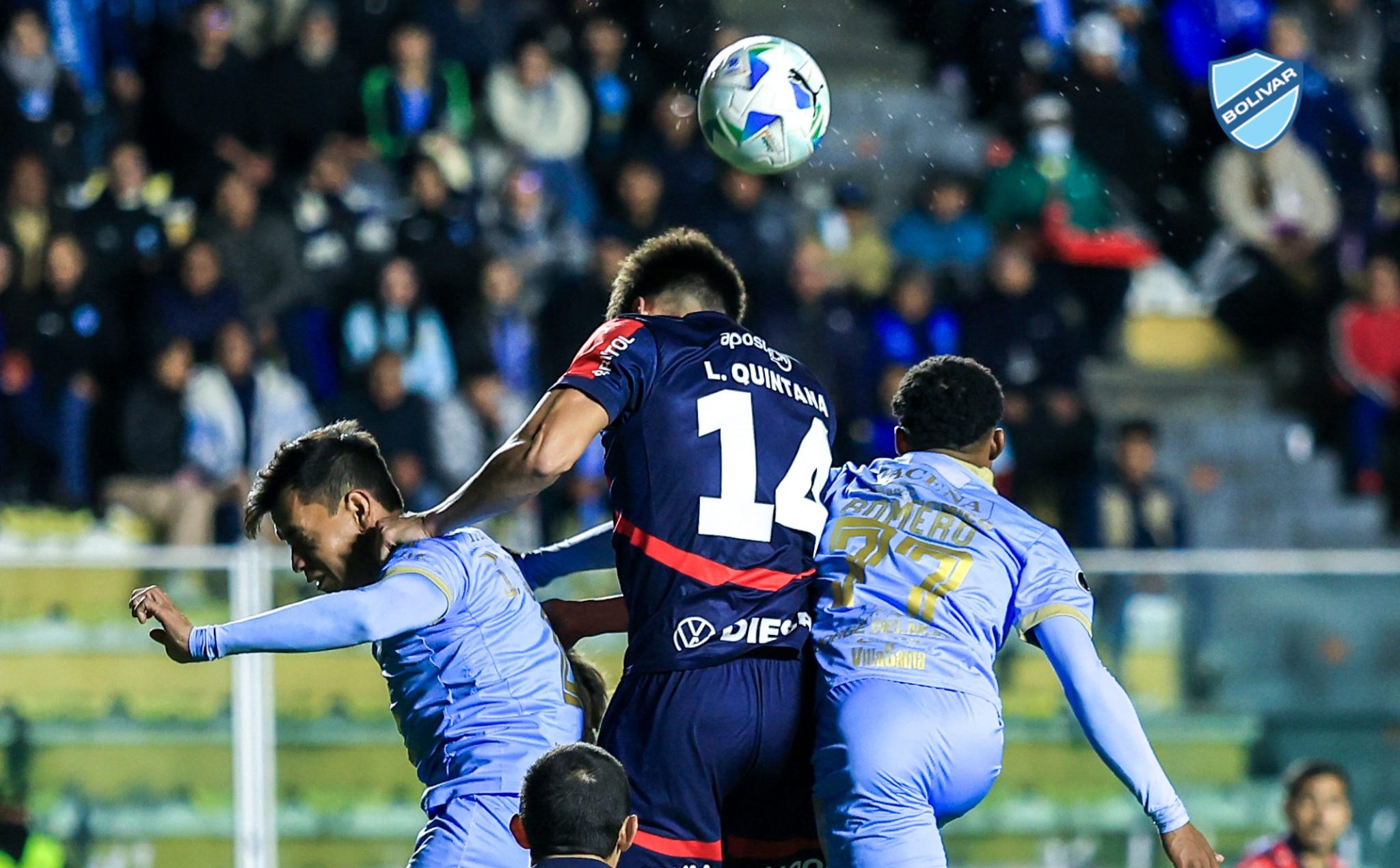 Bolivar goleó a Cerro Porteño en La Paz y se clasificó a Copa Sudamericana.