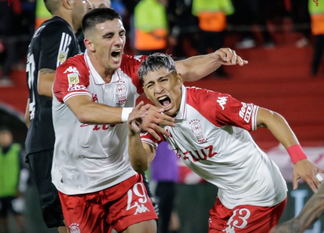Huracán sufrió pero derrotó a Riestra y se metió en cuartos de final del Torneo Apertura
