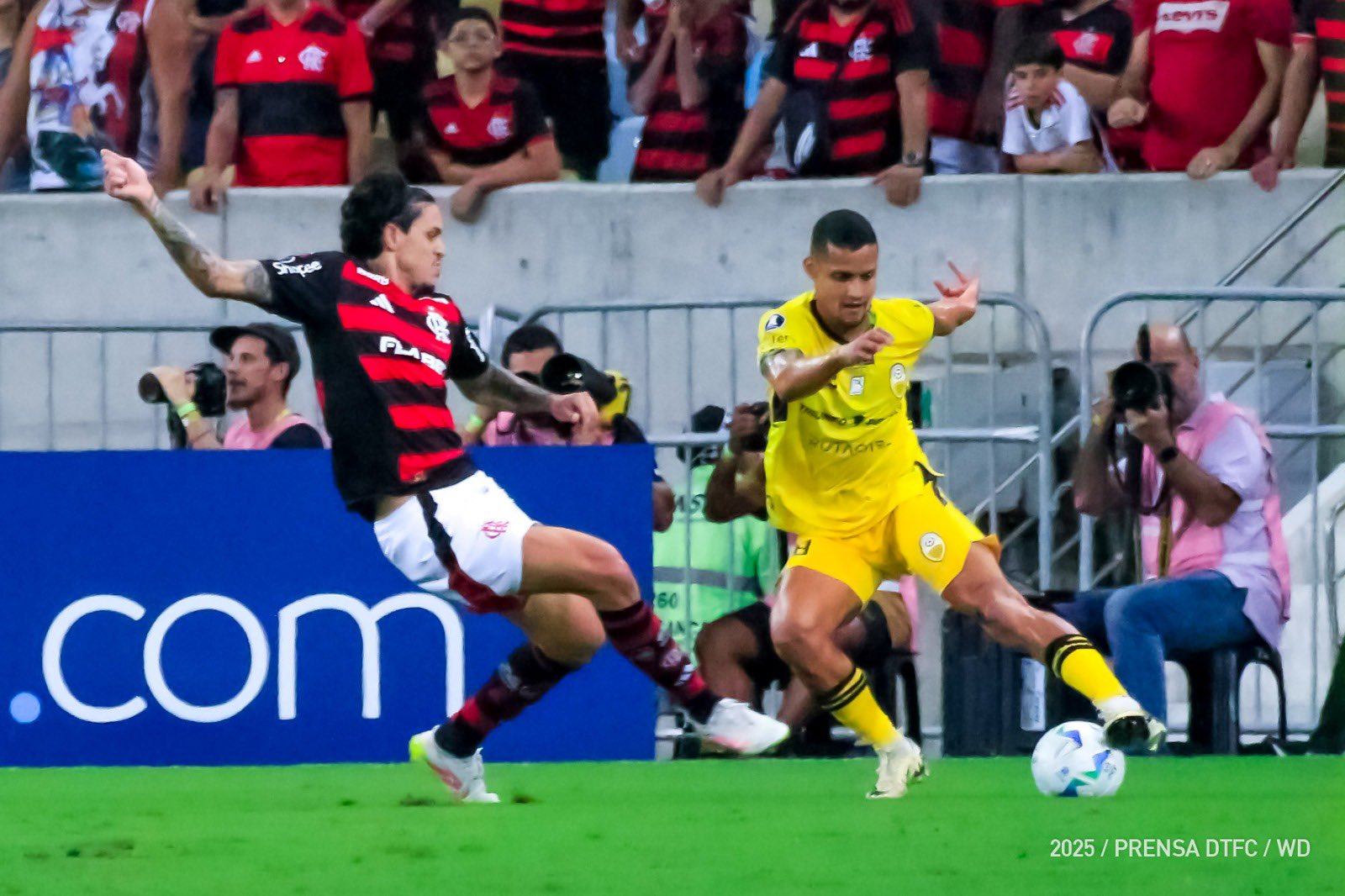 Flamengo ganó con lo justo ante un sacrificado Deportivo Táchira y está en octavos de la Libertadores