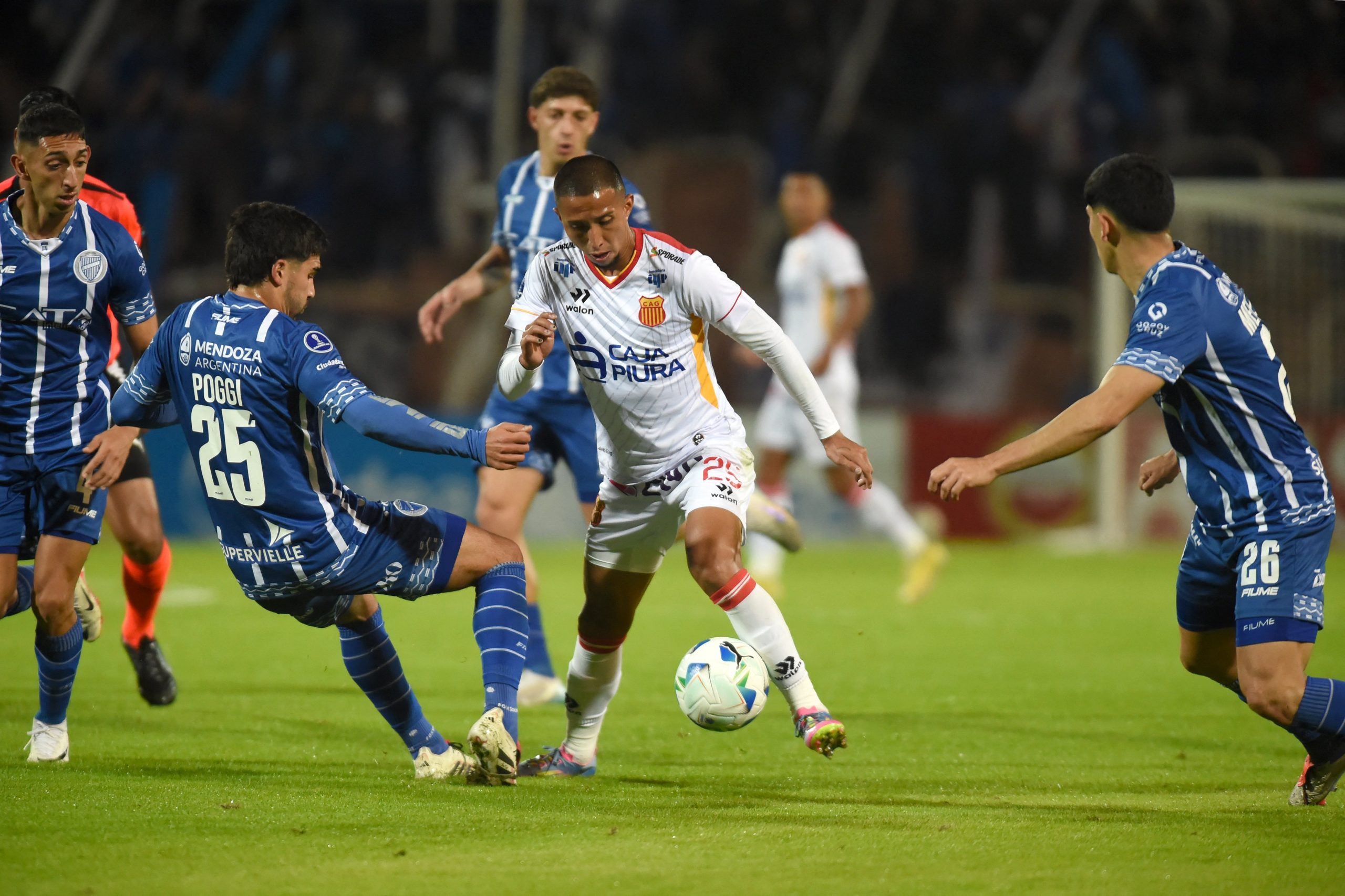 Godoy Cruz no pudo con Atlético Grau pero le alcanzó para clasificar como líder en Copa Sudamericana
