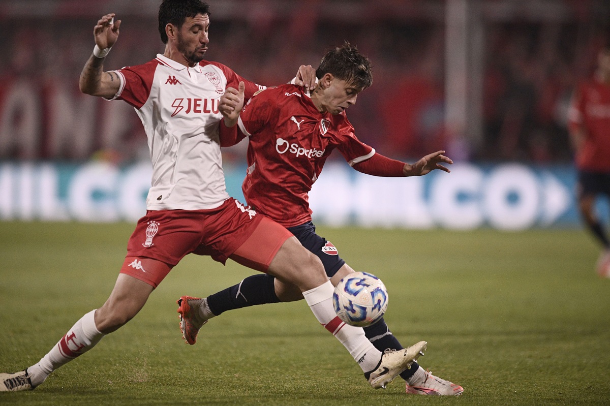 Huracán es finalista del Apertura tras barrer por penales a Independiente