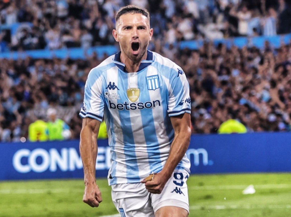 Maravilla Martínez marcó por Libertadores y llegó a los 41 goles en Racing