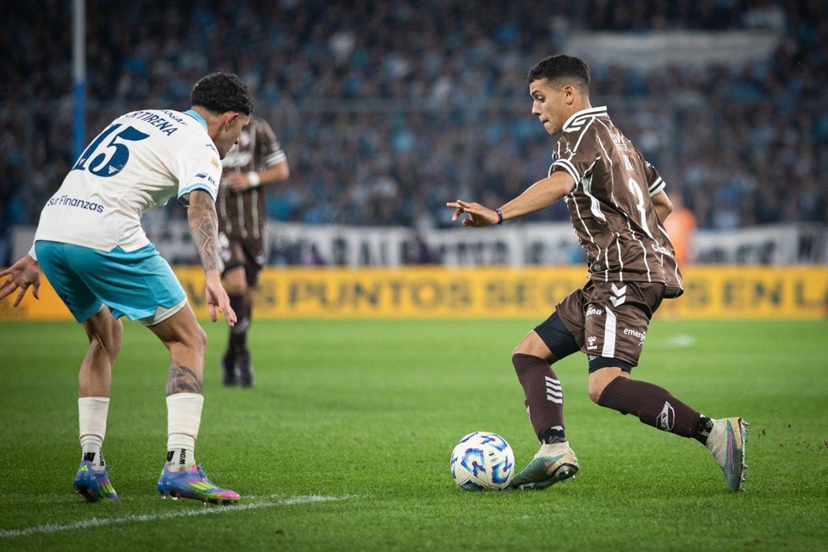 Platense eliminó a Racing en el primer golpe de los Playoffs