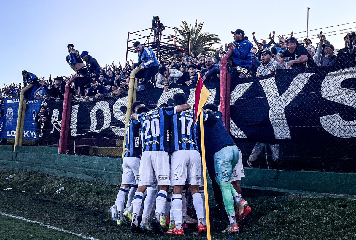 Uruguay define campeón del Apertura entre Liverpool, Nacional y Juventud
