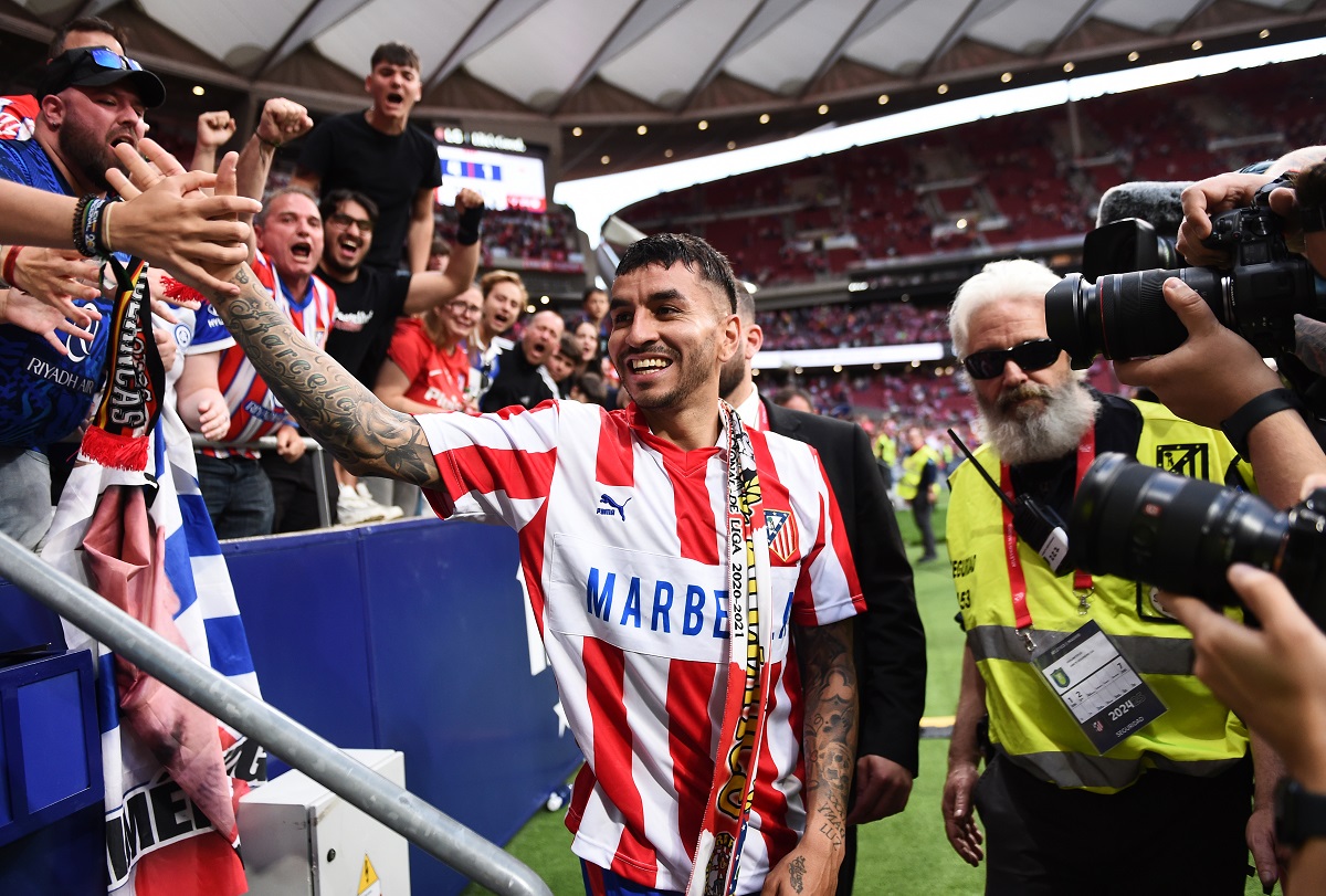 Atlético de Madrid le puso un freno al adiós de Ángel Correa.