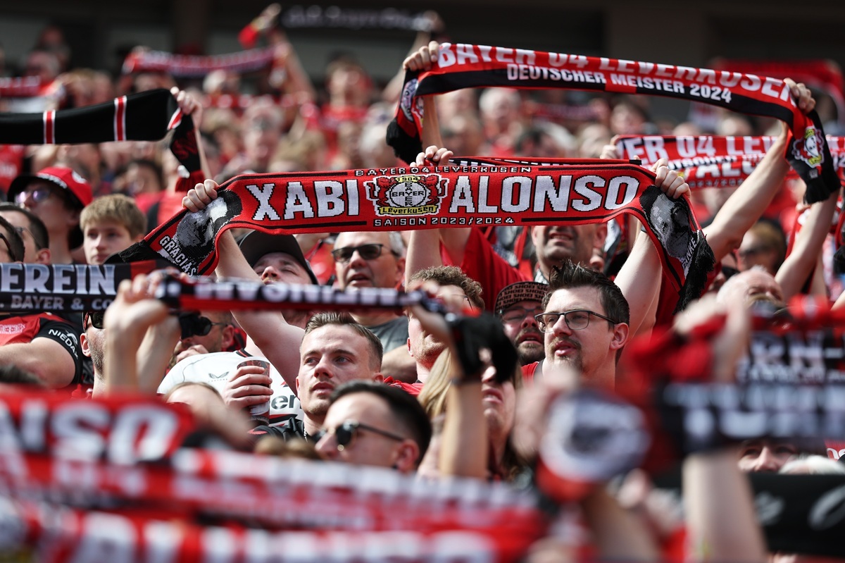 Xabi Alonso fue homenajeado