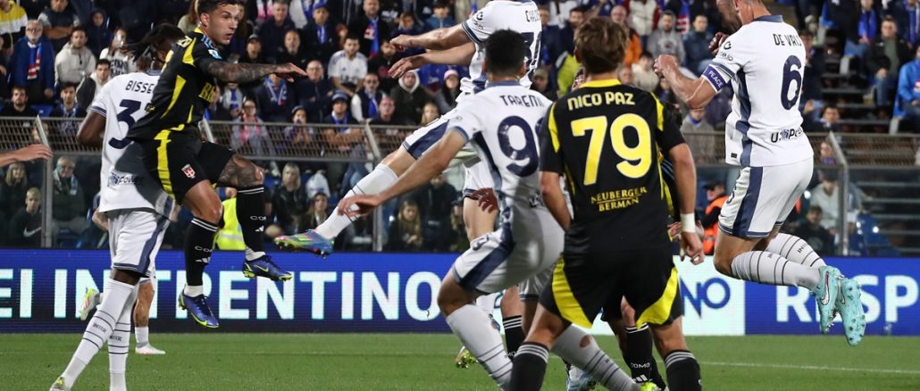 Inter marcó y se adelantó a Napoli