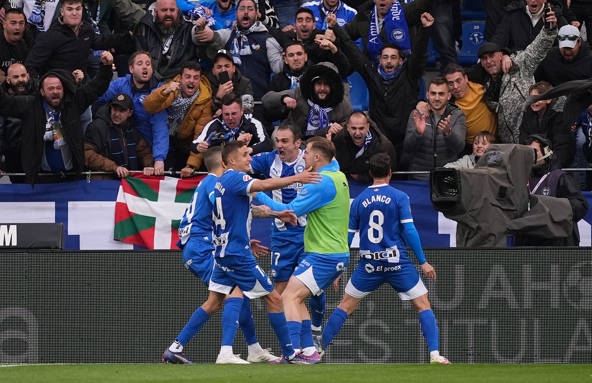 Alavés derrotó a Valencia