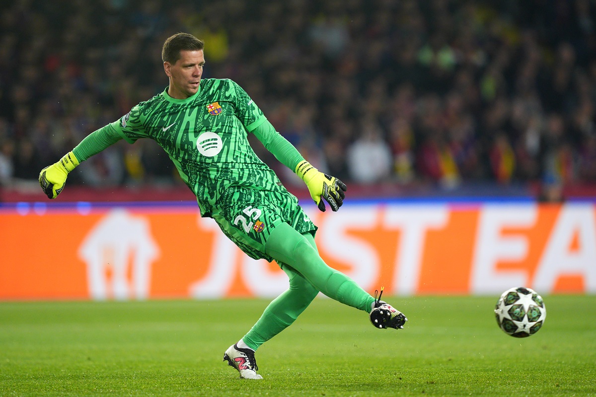 Wojciech Szczesny seguirá en Barcelona y se aleja el Dibu Martínez