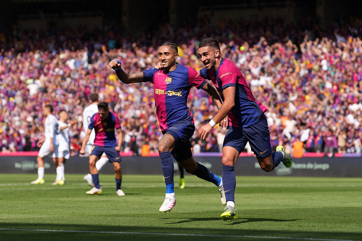 Raphinha y otro doblete ante Real Madrid