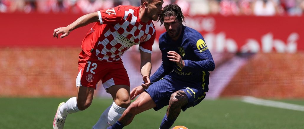 Atlético presentó sus nuevas camisetas ante Girona.