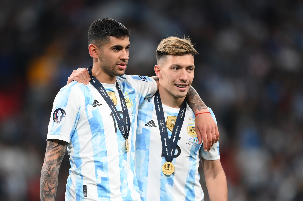Habrá argentinos en las finales de cada competencia en el fútbol europeo