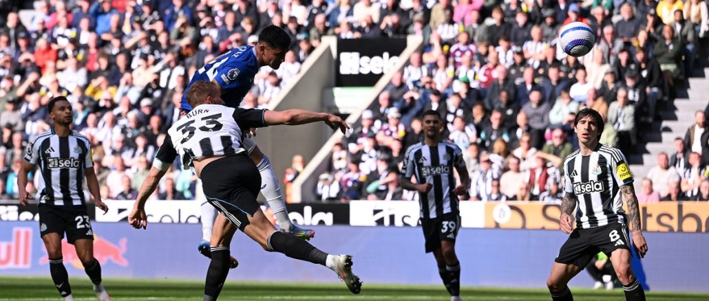 Newcastle vs Everton Newcastle perdió con Everton pero igual clasificó a la Champions League.
