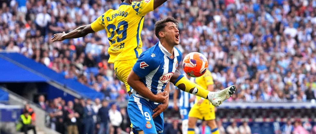 Presunta falta sobre Véliz Polémico penal para Espanyol