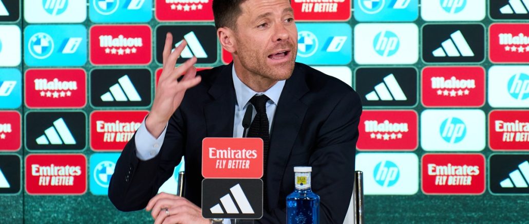 Xabi Alonso elogió a Mbappé y Vinicius en su presentación