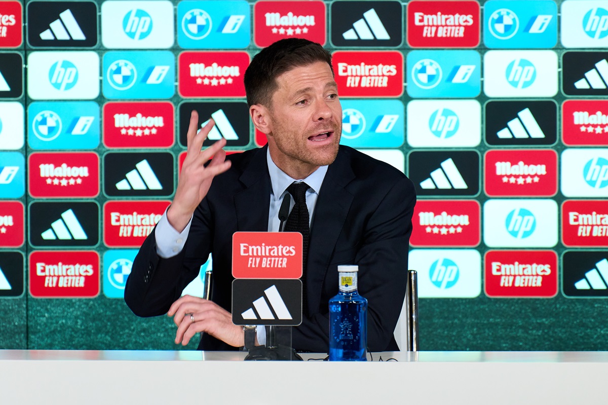 Xabi Alonso elogió a Mbappé y Vinicius: «Les tenemos que sacar todo lo que tienen»
