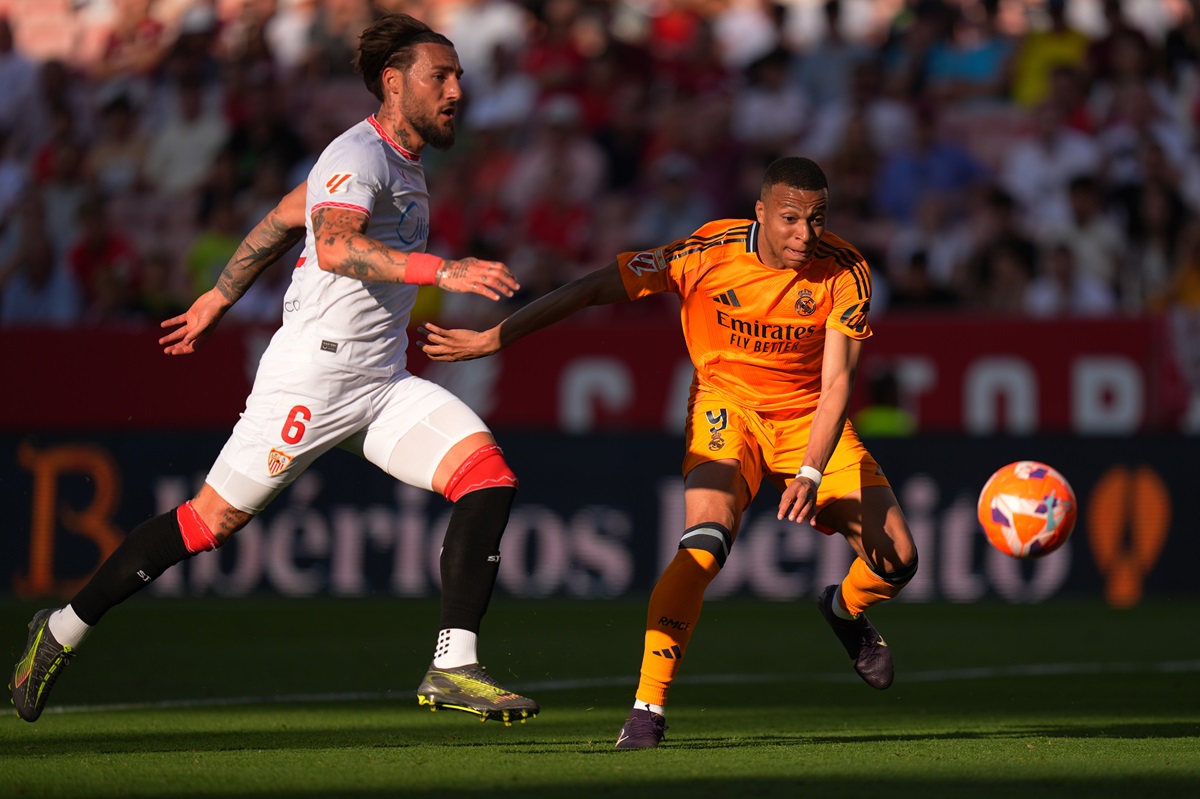 Sevilla sufrió las expulsiones y Real Madrid ganó 2 a 0 en la anteúltima fecha de La Liga