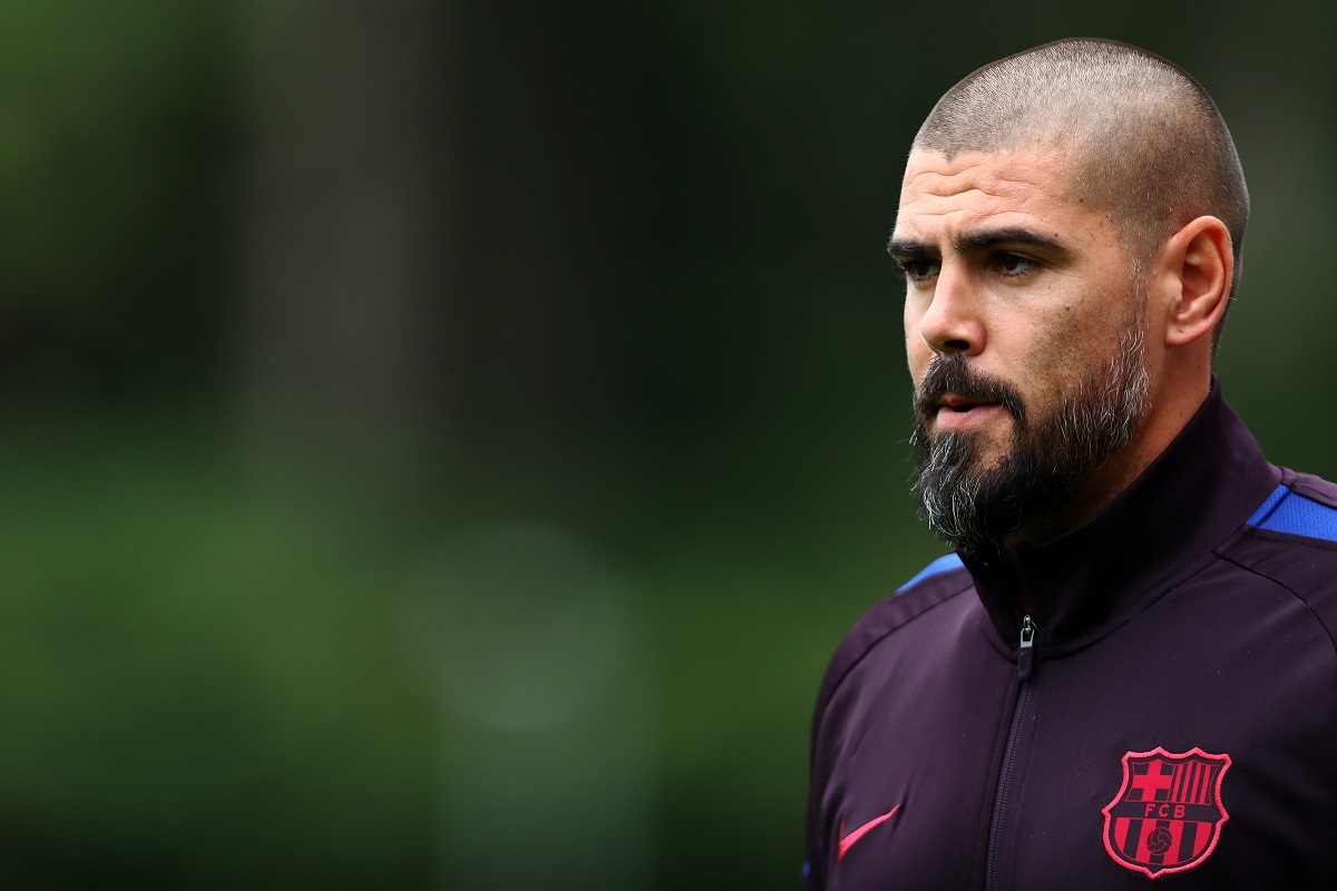 ¡Insólito! Víctor Valdés dirigió solo cuatro partidos y abandonó al Real Ávila