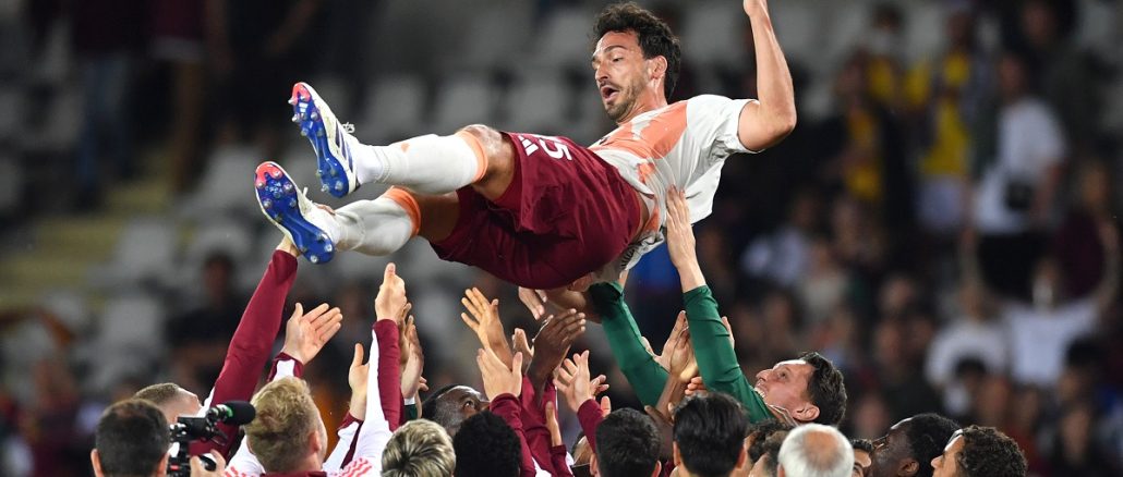 Mats Hummels jugó sus últimos minutos como jugador profesional