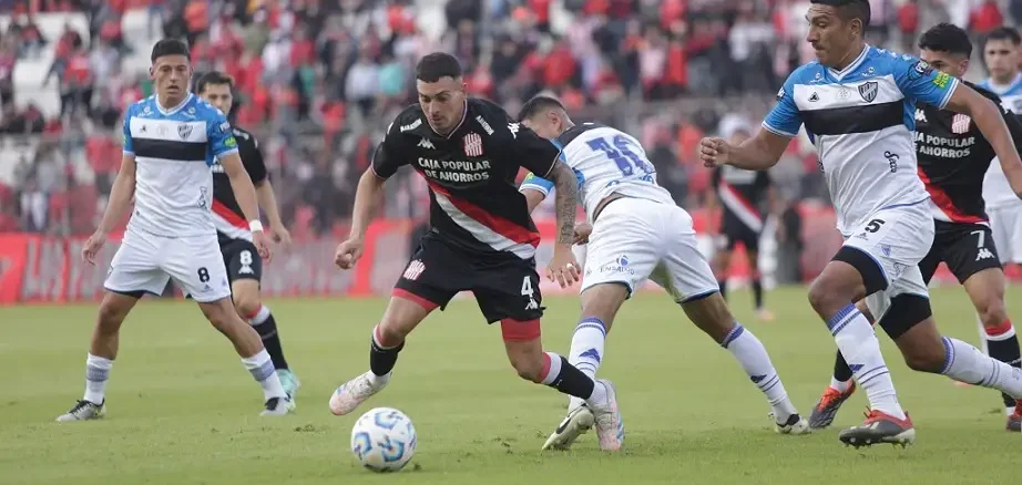 San Martín de Tucumán Almagro Reparto de puntos