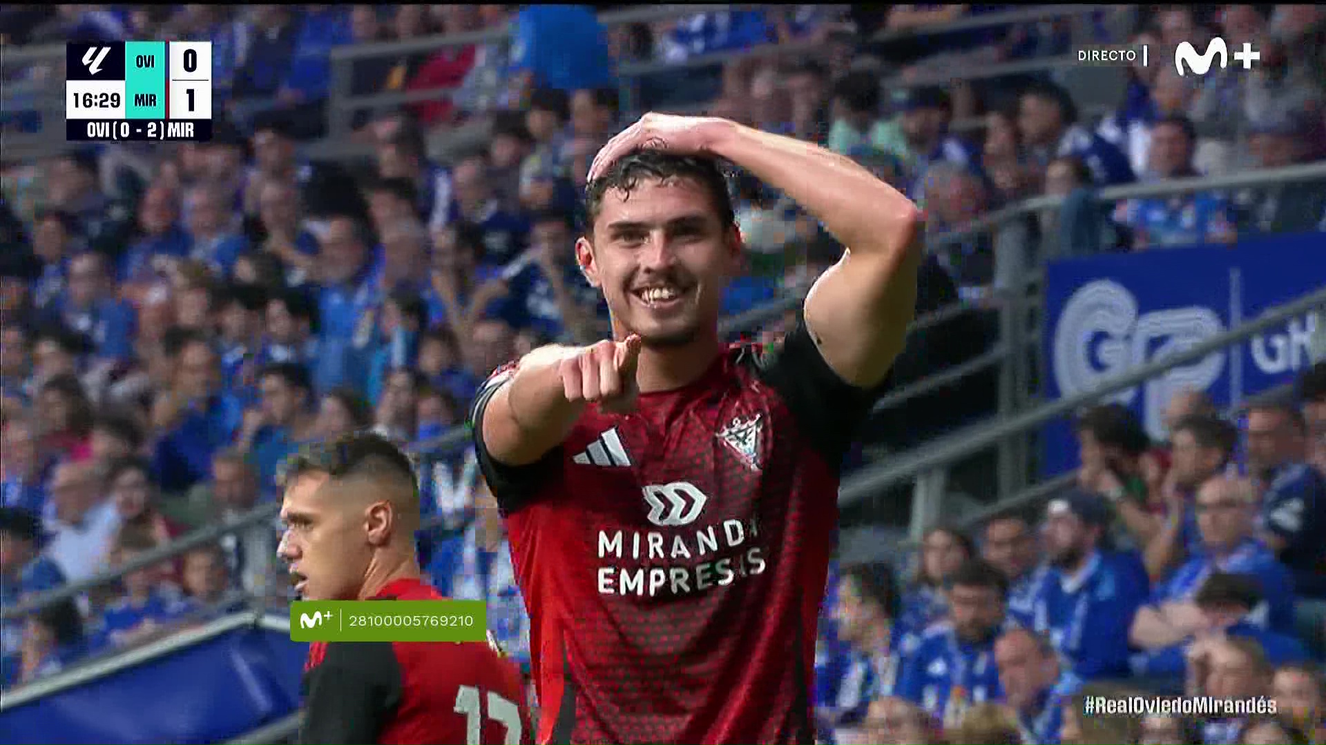 El argentino Agustín Panicheli sorprende al Real Oviedo y Mirandés aumenta la ventaja en la serie.