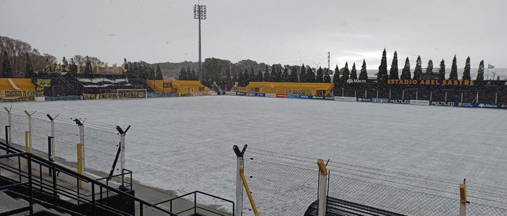 Deportivo Madryn y Quilmes suspendido por nevada