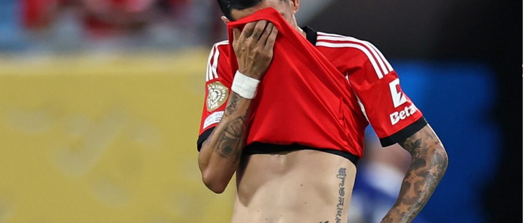 Ángel Di María se emocionó con el gol y también tuvo sus lágrimas por el adiós al Benfica