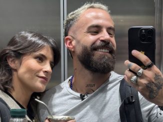 Lola del Carril y Marc Crosas, periodistas de DAZN, calentaron las redes en el Mundial de Clubes
