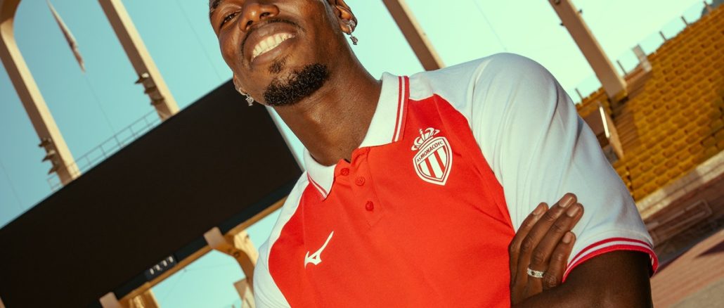 Monaco presentó a Paul Pogba este sábado