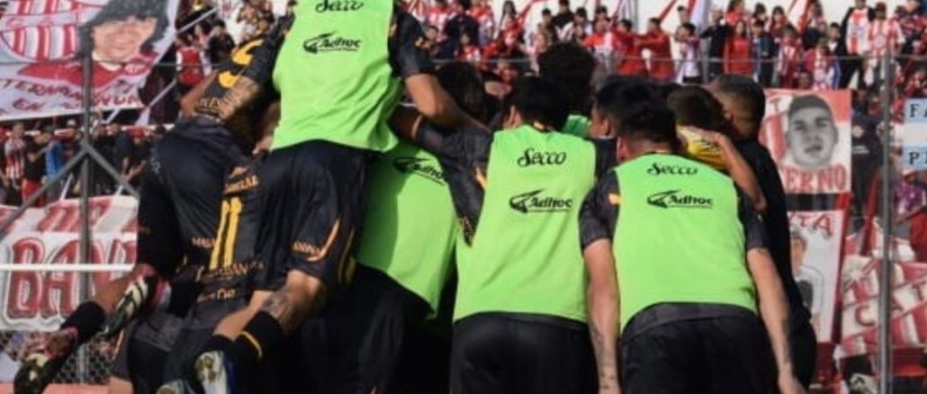 Mitre le ganó 3 a 1 a Talleres en Remedios de Escalada y cumplió con el postergado de la Primera Nacional