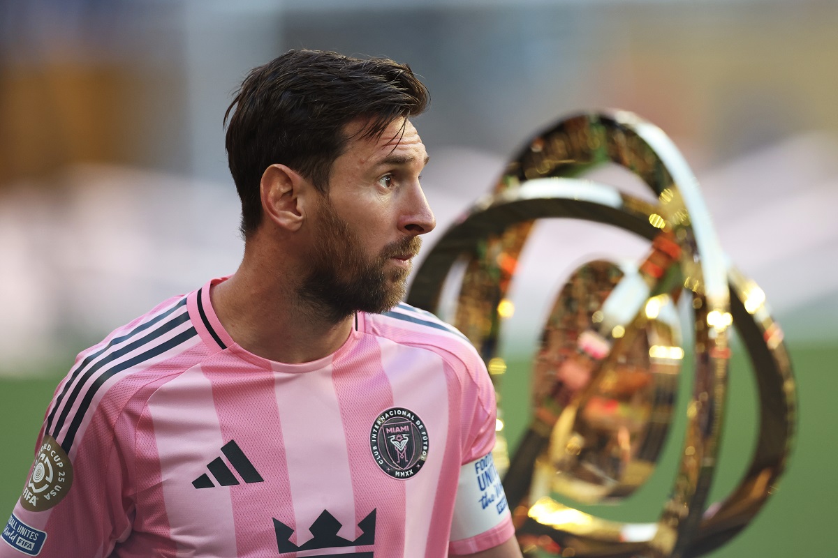 El nuevo saludo protocolar de la FIFA en el Mundial de Clubes.