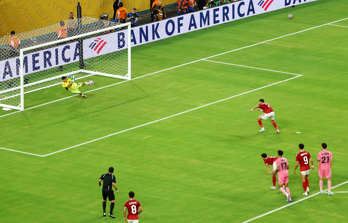 Oscar Ustari brilló en Inter Miami y atajó un penal ante Al Ahly en el Mundial de Clubes