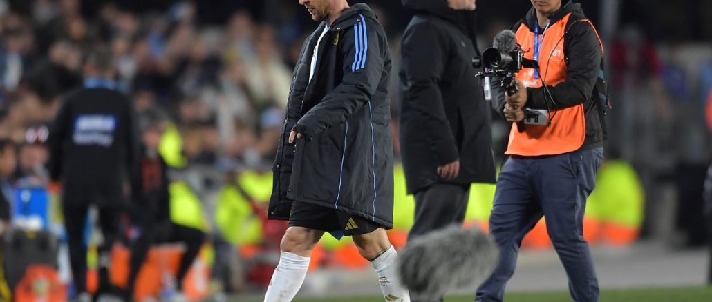 Messi no completó el partido para la Selección Argentina