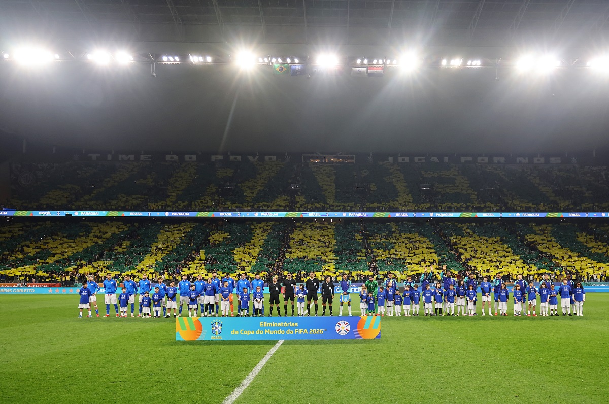 Espectacular mosaico de bienvenida de la Selección de Brasil a Carlo Ancelotti