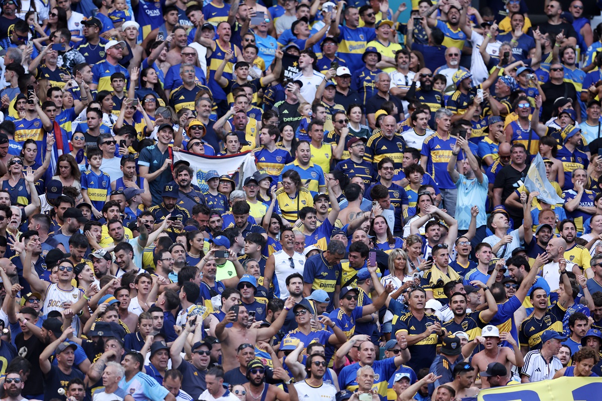En las mejores fotos del debut de Boca en el Mundial de Clubes no podía faltar su hinchada