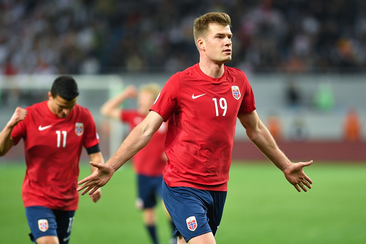 Noruega sorprende a Italia y sueña con ir al Mundial 2026