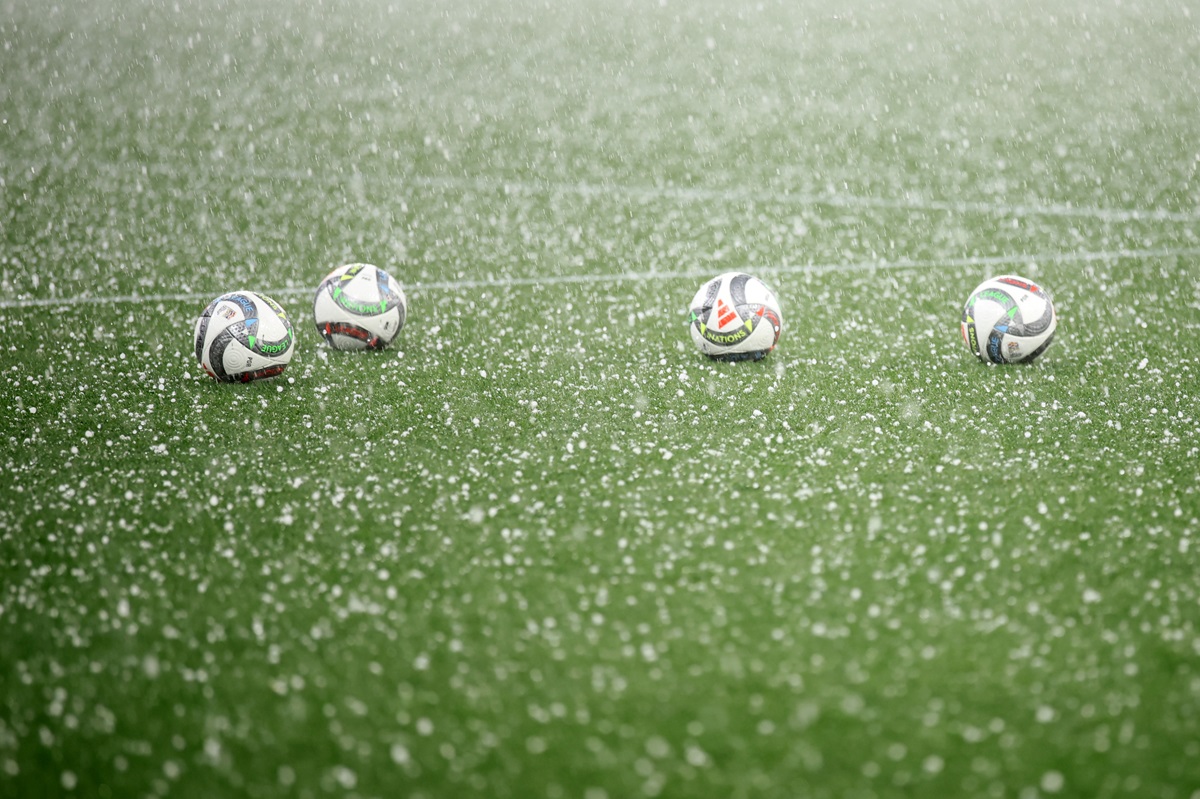 El granizo fue protagonista en la previa de Alemania y Portugal