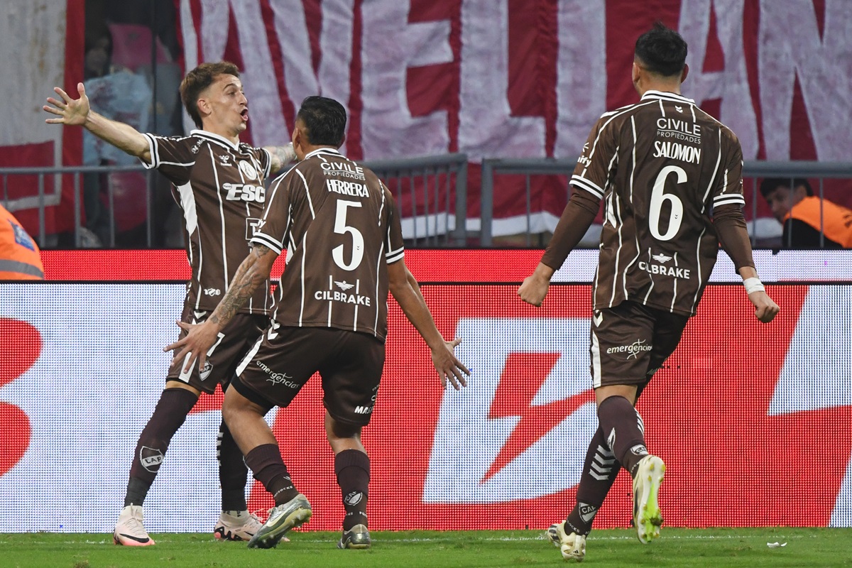 Platense campeón de Primera División por primera vez en su historia