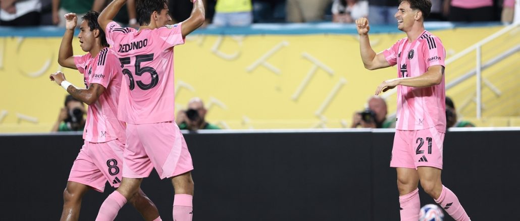 Tadeo Allende celebra su gol Tadeo Allende se estrenó en el Mundial de Clubes