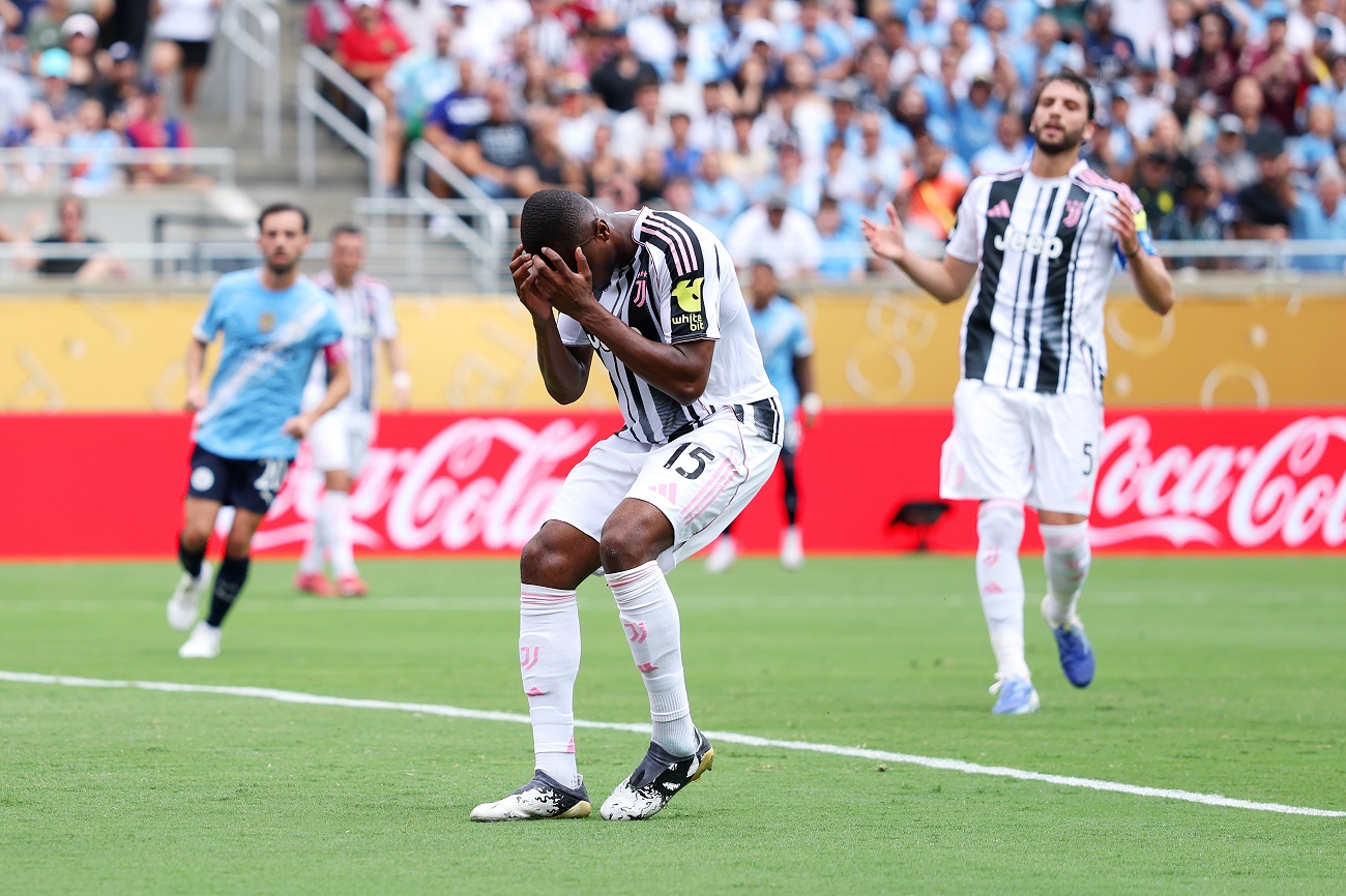 Manchester City recuperó la ventaja ante Juventus con autogol de Pierre Kalulu