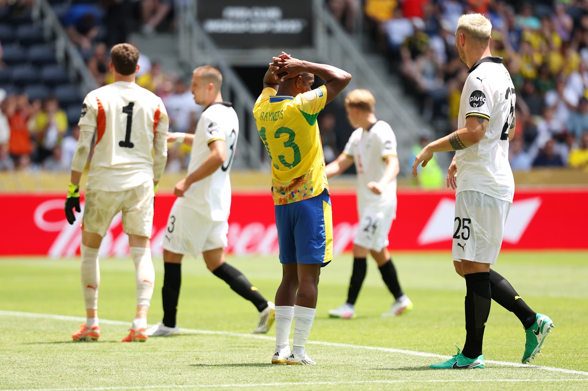 Borussia Dortmund le ganó un partidazo por 4 a 3 al Mamelodi Sundowns