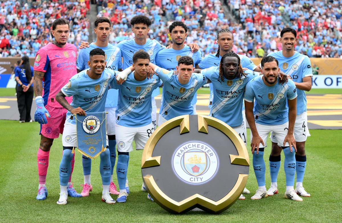 Manchester City estrenó nueva camiseta: ¿Qué opiniones te genera?