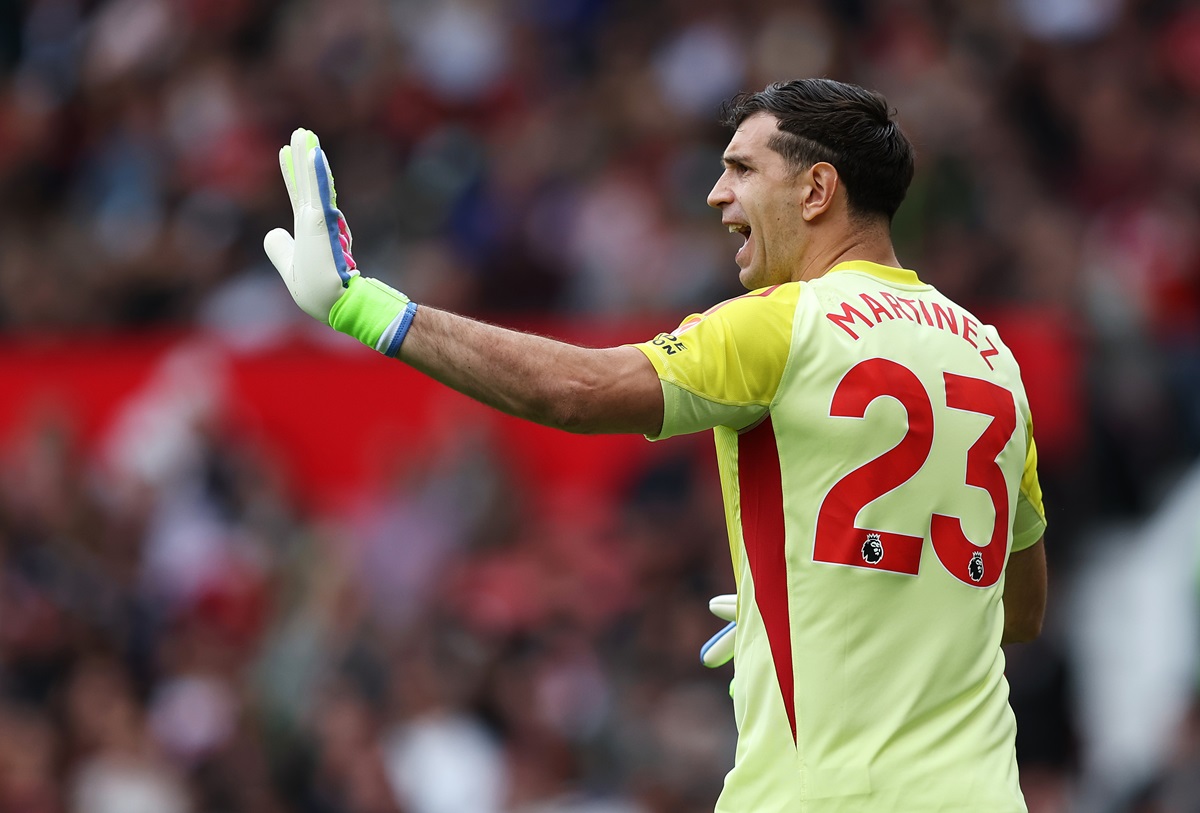 Manchester United podría ser el sitio donde recale el Dibu Martínez