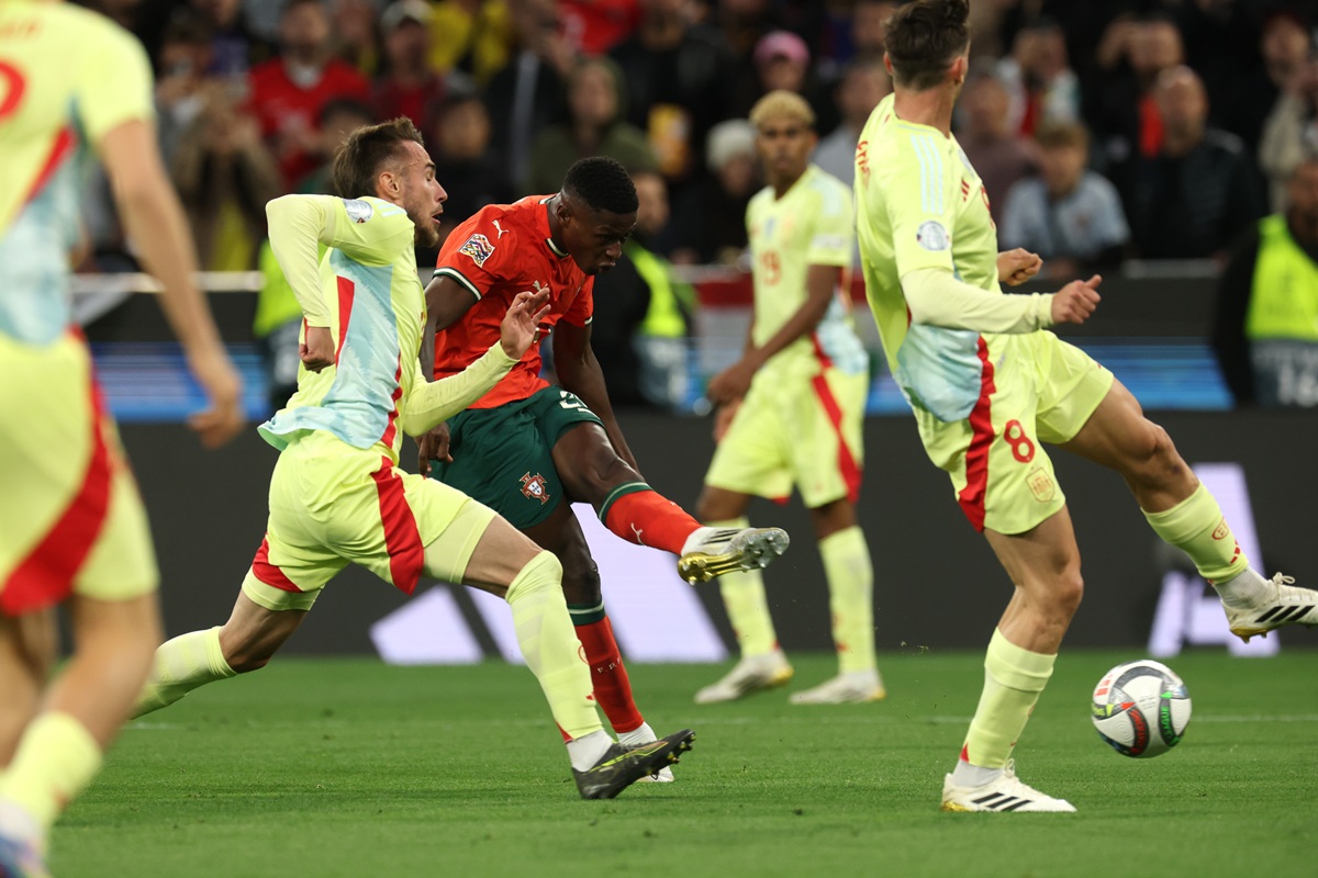 Goles de España y Portugal en frenética final de Nations League