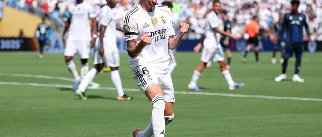 Real Madrid tuvo a Courtois como figura y le ganó a Pachuca 3 a 1