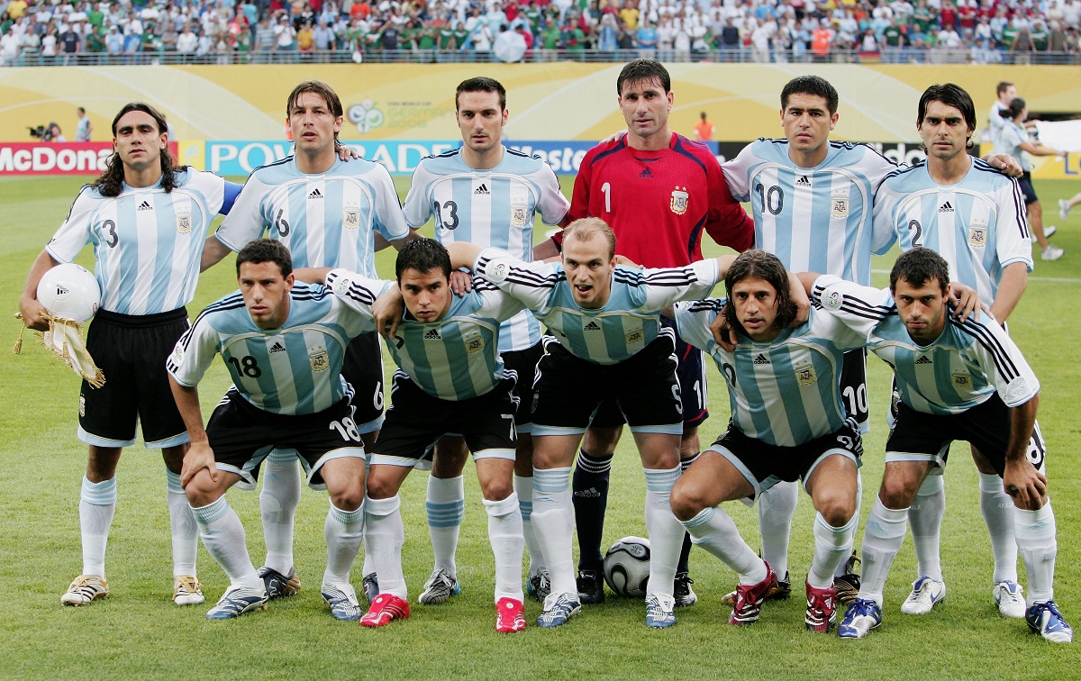 Adidas lanzará una remake de las camisetas que Argentina usó en el Mundial 2006